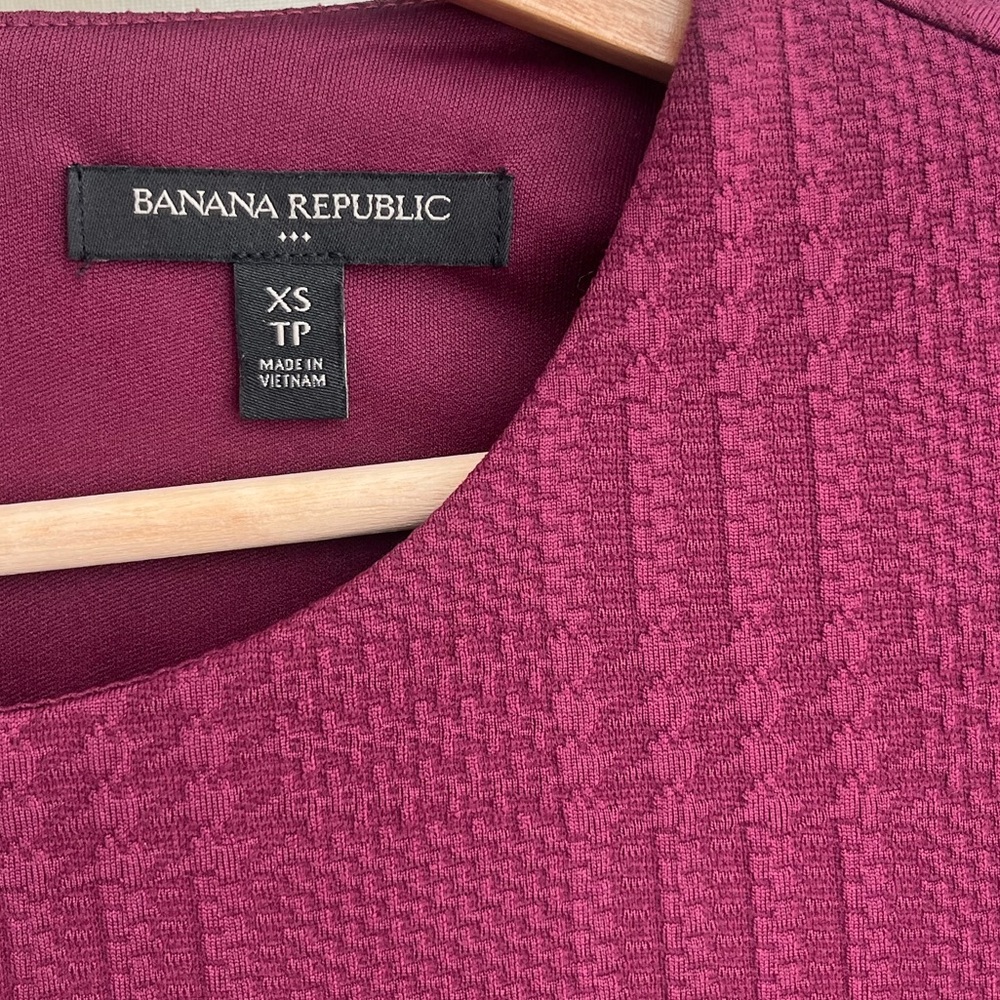 Banana Republic Textured Bell Sleeve Dress - Picture 2 of 4